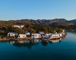 MINOS BEACH ART HOTEL